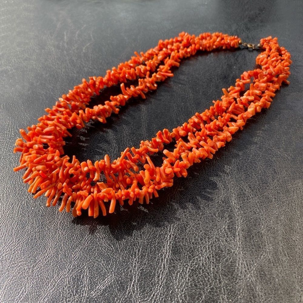 Vintage 3 Strand Natural Branch Coral Necklace - Picture 11 of 11
